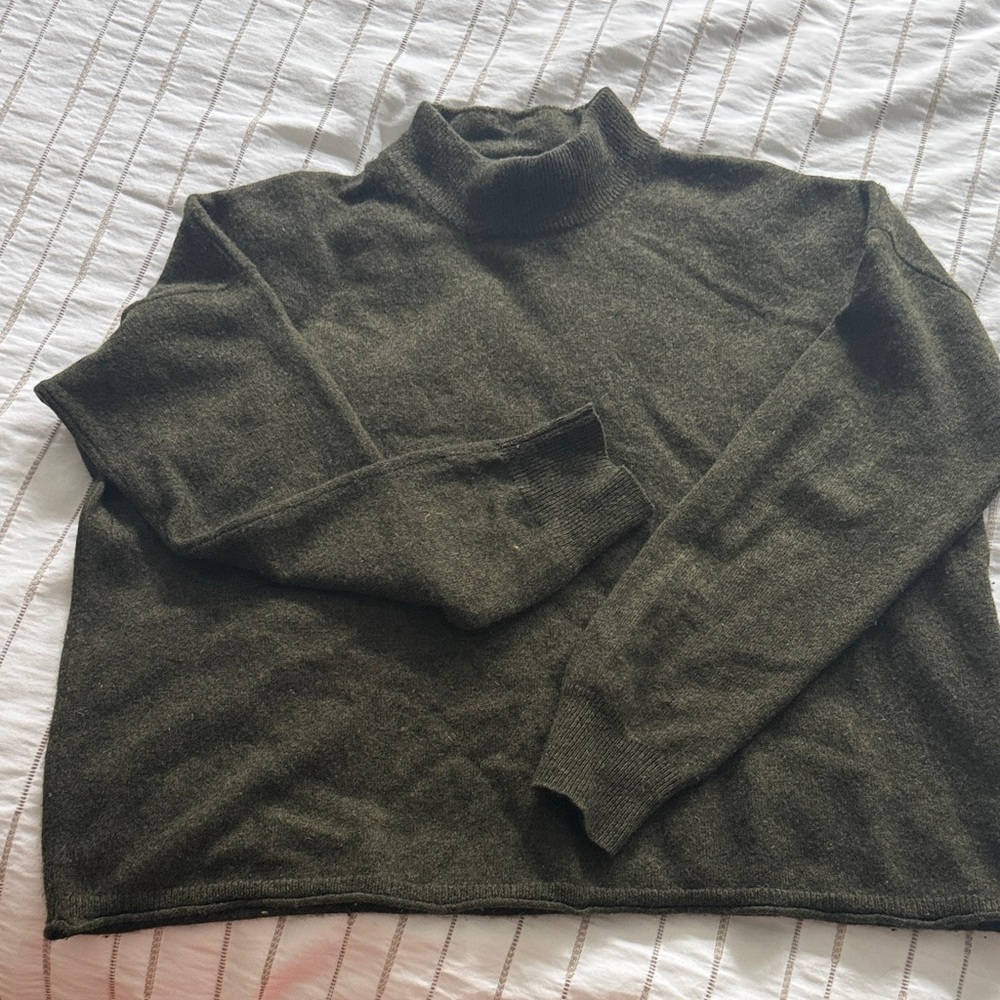 Madewell boxy cropped cashmere sweater